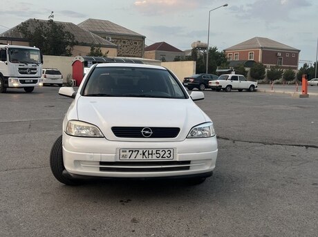 Opel Astra 2009