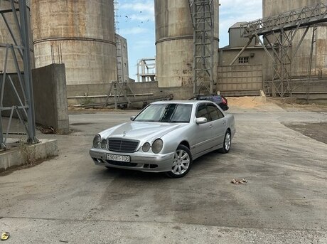 Mercedes E 220 d 2002