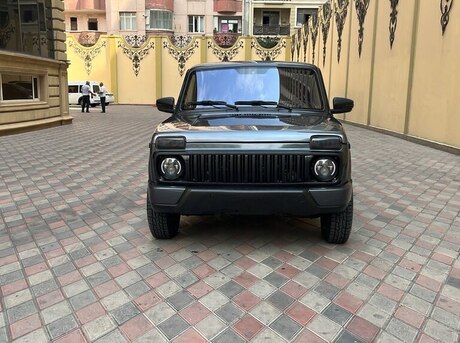 LADA (VAZ) Niva 2016