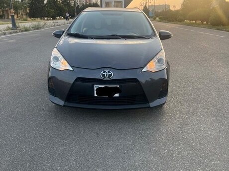 Toyota Prius C 2014