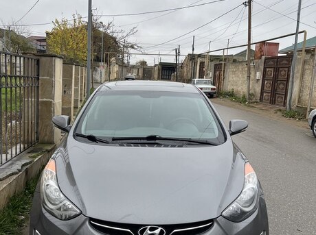 Hyundai Elantra 2013