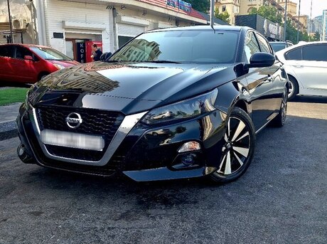 Nissan Altima 2019