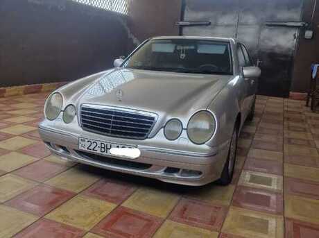 Mercedes E 240 2001