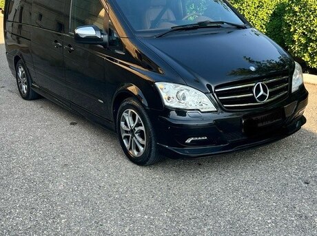 Mercedes Viano 2013