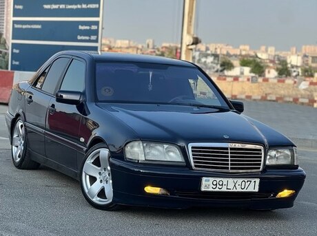 Mercedes C 180