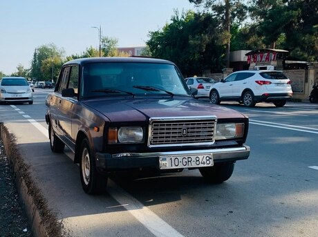 LADA (VAZ) 2107 2000