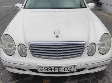 Mercedes E 240 2003