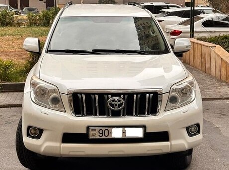 Toyota Land Cruiser Prado 2011