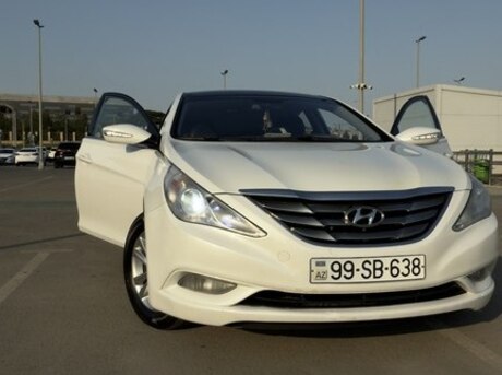 Hyundai Sonata 2011