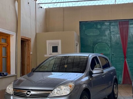 Opel Astra 2007