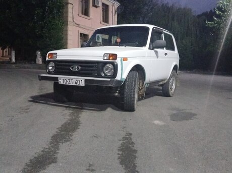 LADA (VAZ) Niva 2008