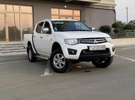 Mitsubishi L200 2014