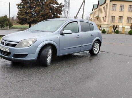 Opel Astra 2004