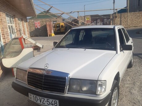 Mercedes 190 1990