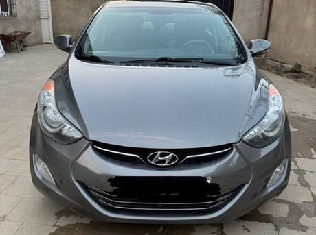 Hyundai Elantra 2013