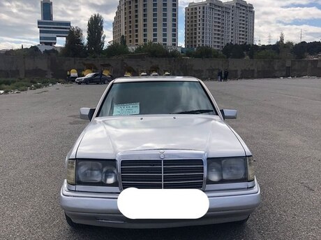 Mercedes E 220 1993