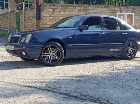 Mercedes E 280 1999