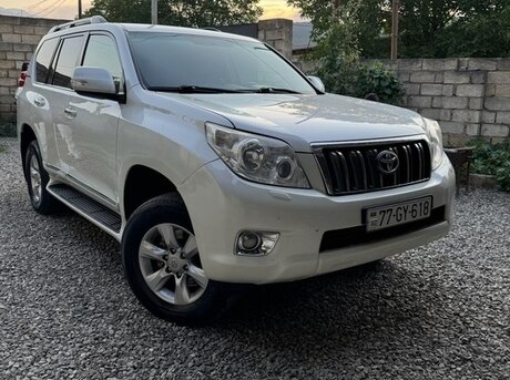 Toyota Land Cruiser Prado 2012