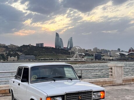 LADA (VAZ) 2107 2004