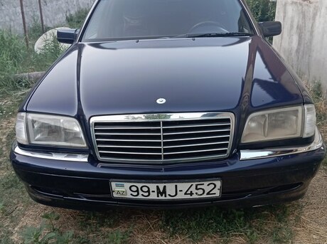 Mercedes C 180