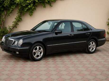 Mercedes E 220