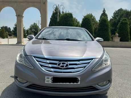 Hyundai Sonata 2010