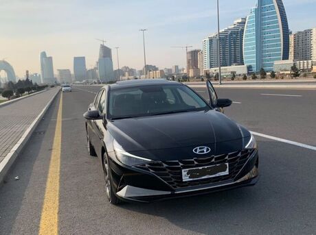 Hyundai Elantra 2021