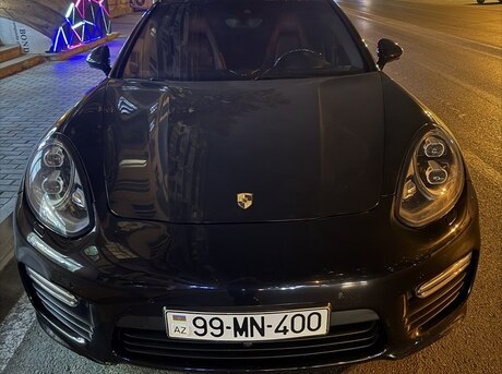 Porsche Panamera GTS 2014