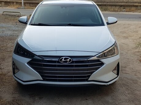 Hyundai Elantra 2020