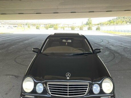Mercedes E 270