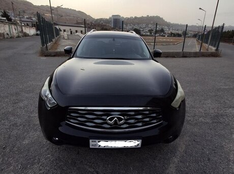 Infiniti FX35