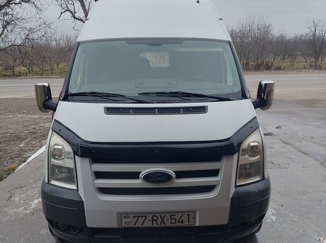 Ford Transit 2011