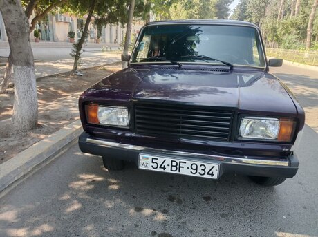 LADA (VAZ) 2107 2000