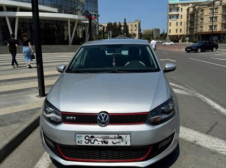 Volkswagen  2010
