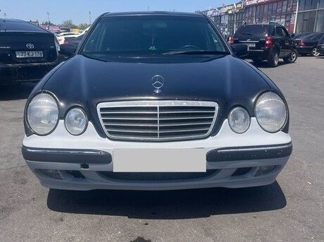 Mercedes E 220 d 2001