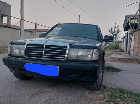 Mercedes 190