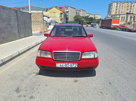Mercedes C 180