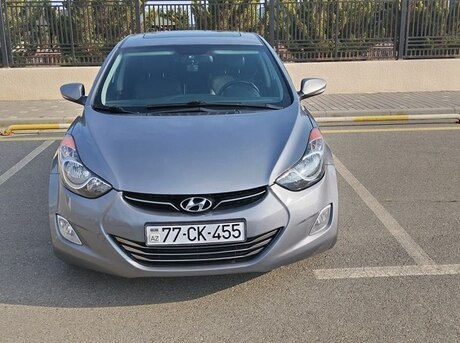 Hyundai Elantra 2011