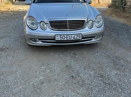 Mercedes E 320