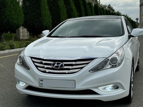 Hyundai Sonata 2011