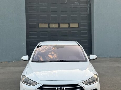 Hyundai Elantra 2016