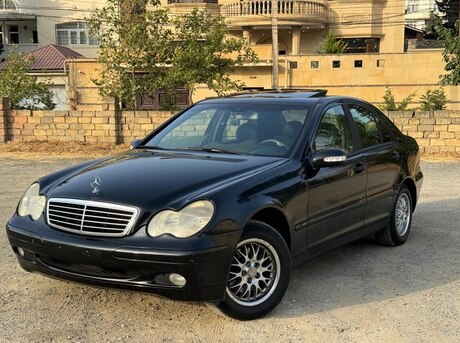 Mercedes C 200