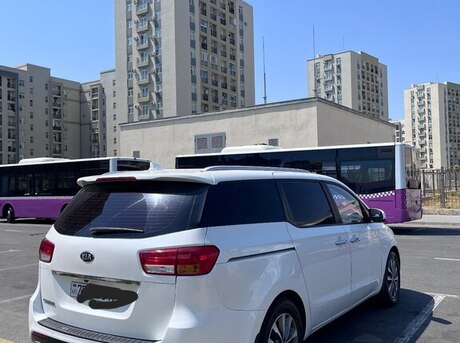 Kia Carnival 2016