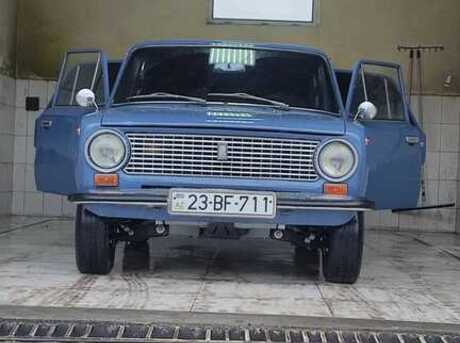 LADA (VAZ) 21011 1987