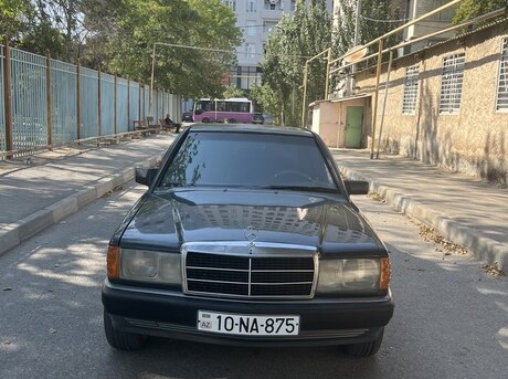 Mercedes 190 1990