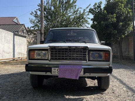 LADA (VAZ) 2107 2011