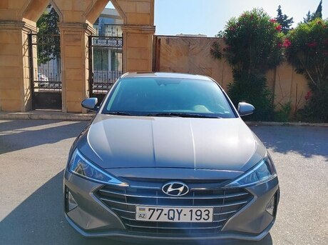 Hyundai Elantra 2019