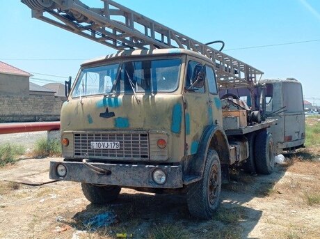 MAZ  1984