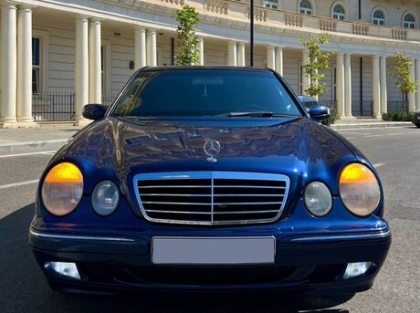 Mercedes E 220 d 2000