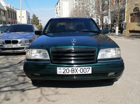 Mercedes C 180